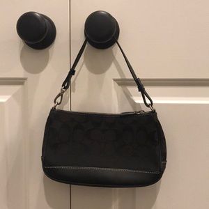COACH SHOULDER BAG